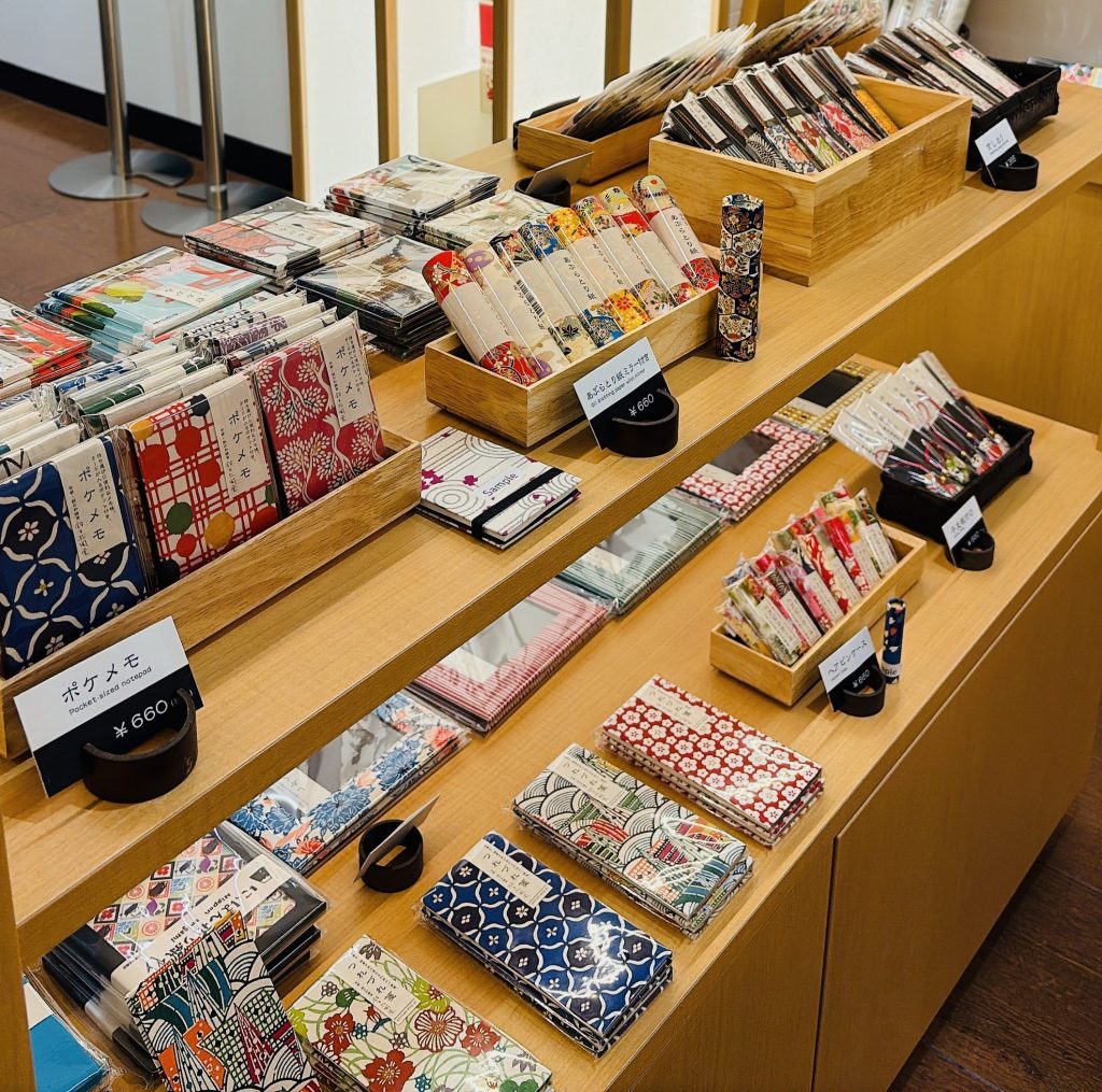 笑風堂　京都駅八条口店　商品